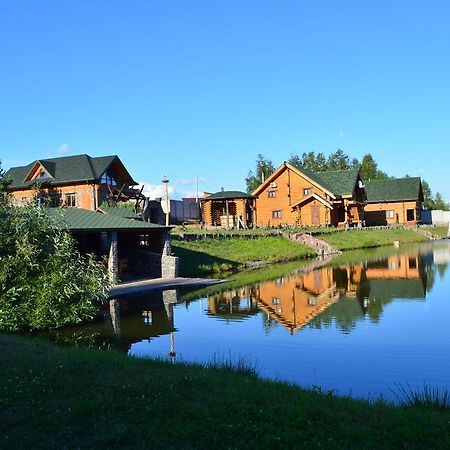 Gostynna Sadyba Kit Bayun Teterivka Esterno foto